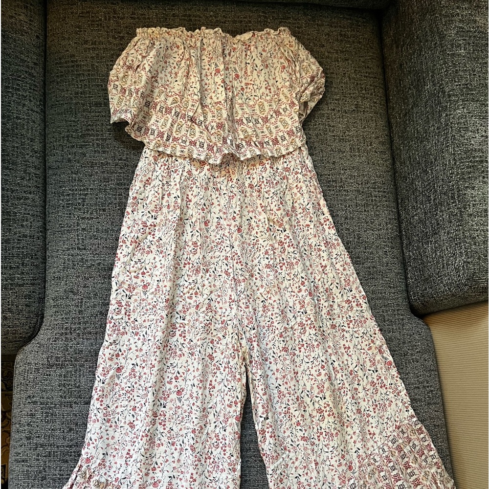 🌸 Japna - Size SMALL - Strapless floral flowy jumpsuit - Barely worn 🌷